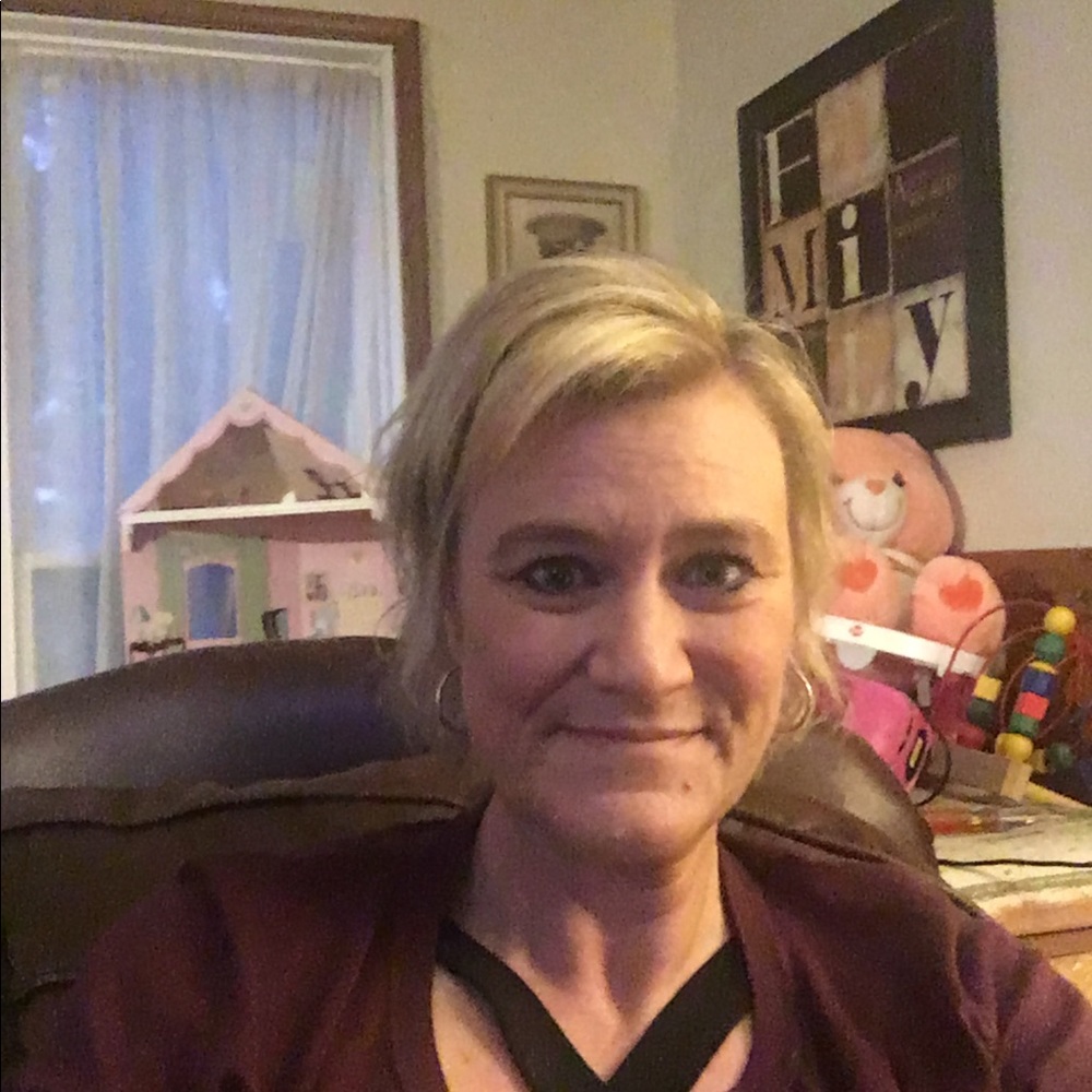 Meet your Posher, Deb